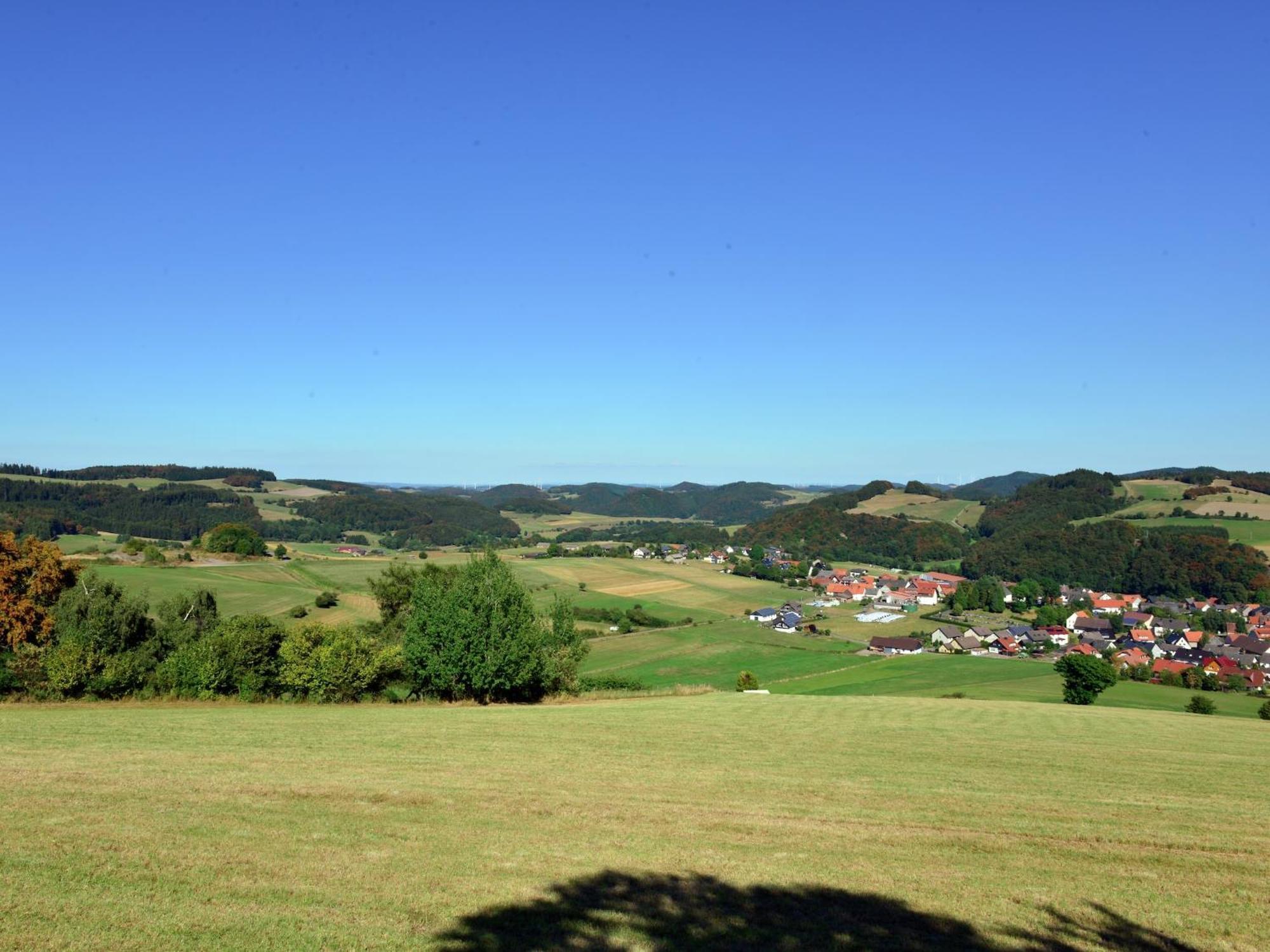 Quaint Apartment In Eimelrod Near Lake And Water Sports Willingen  Bagian luar foto