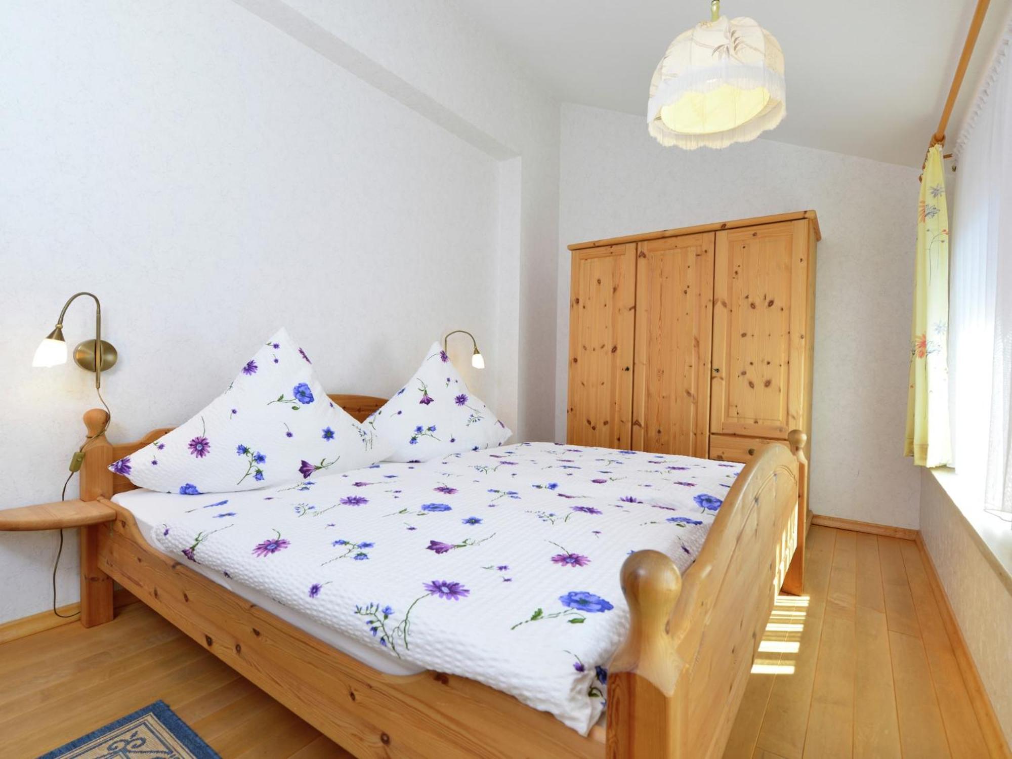 Quaint Apartment In Eimelrod Near Lake And Water Sports Willingen  Bagian luar foto