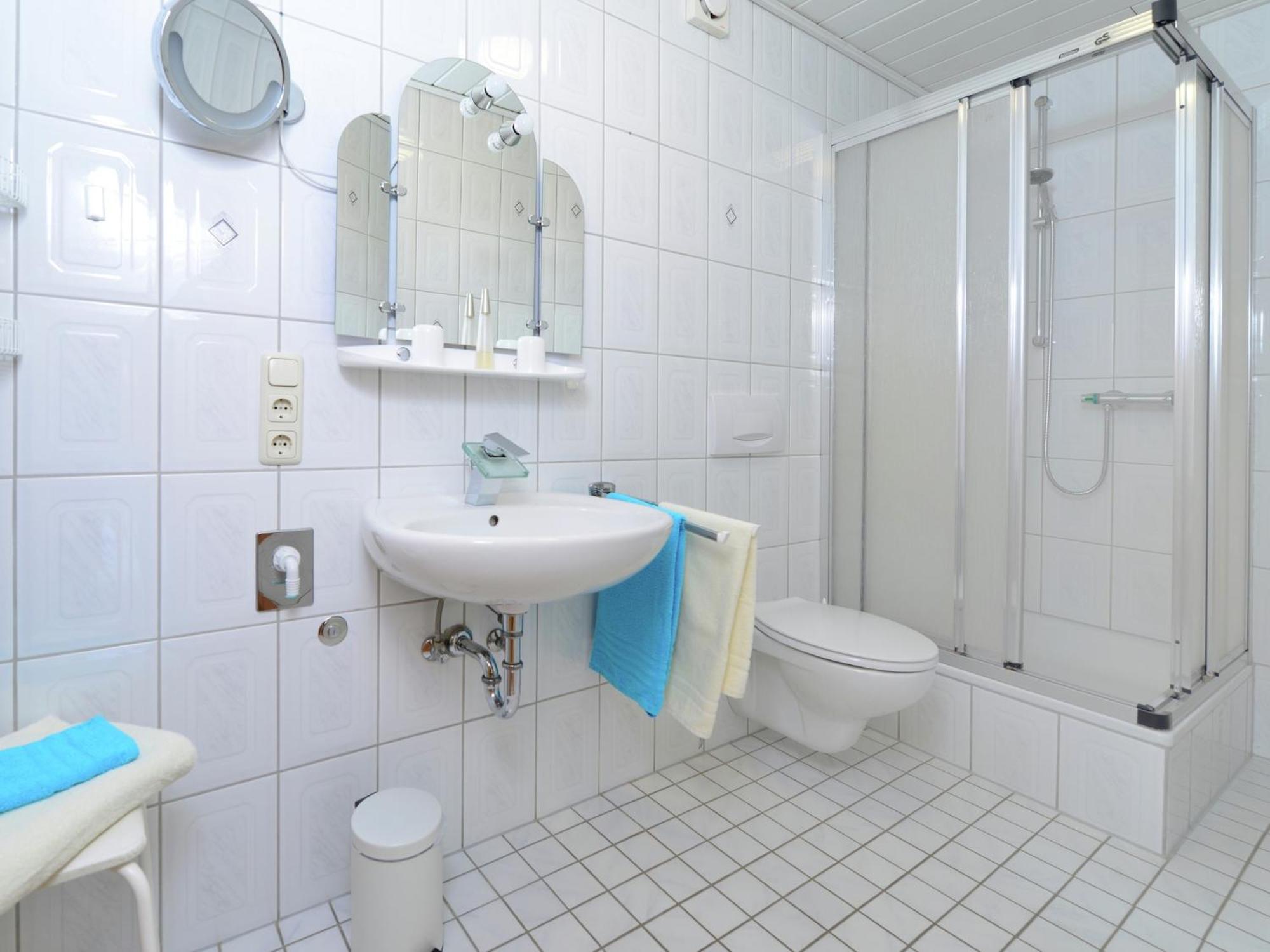 Quaint Apartment In Eimelrod Near Lake And Water Sports Willingen  Bagian luar foto