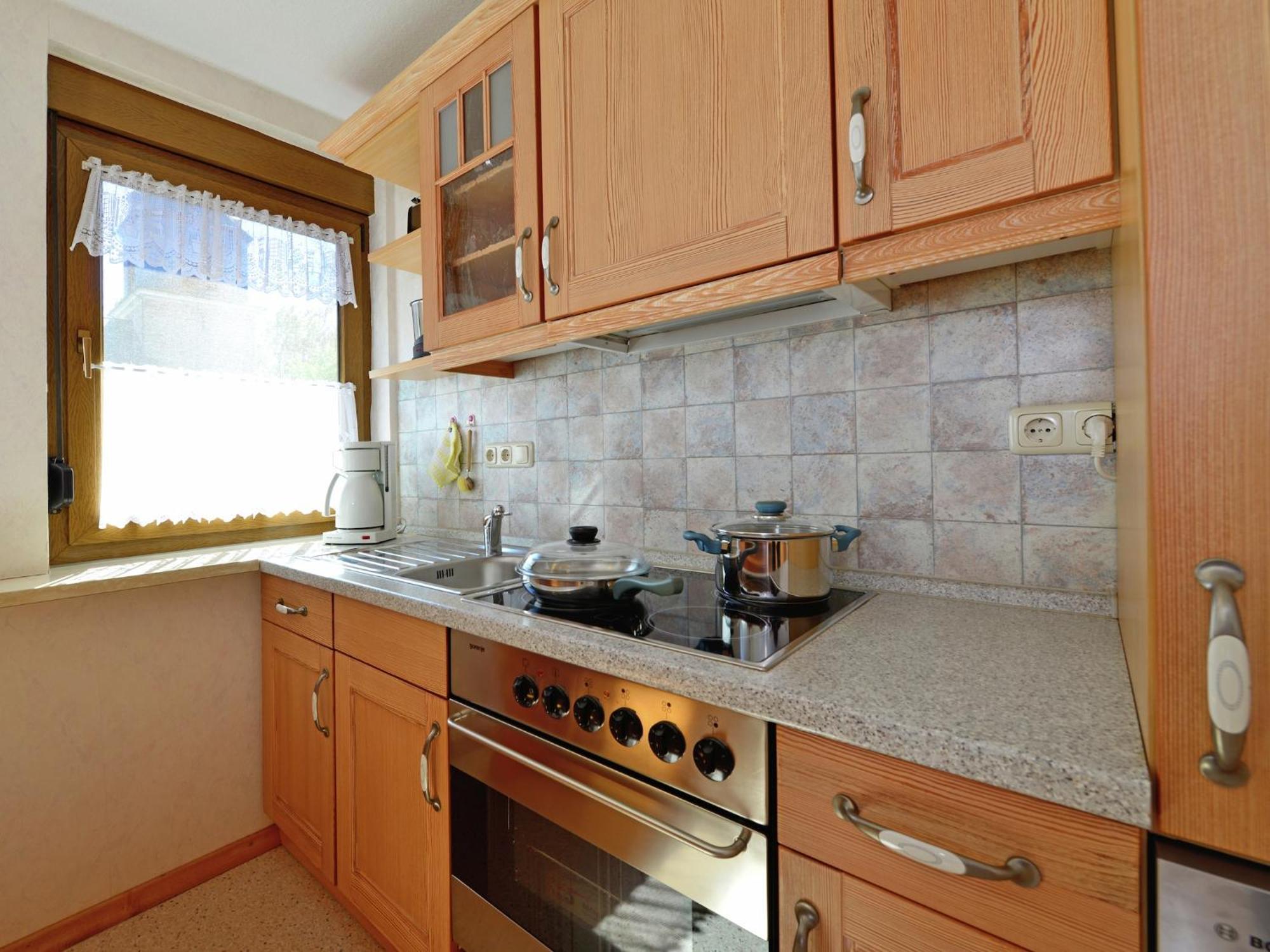 Quaint Apartment In Eimelrod Near Lake And Water Sports Willingen  Bagian luar foto